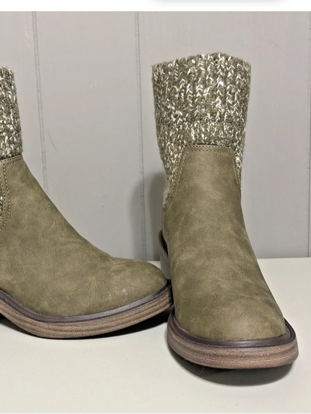 Portland Boot Company Women's Cozy Knit Olive Green Bootie.  Size 8